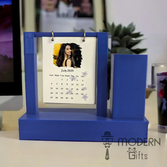 Calendar Pen Stand