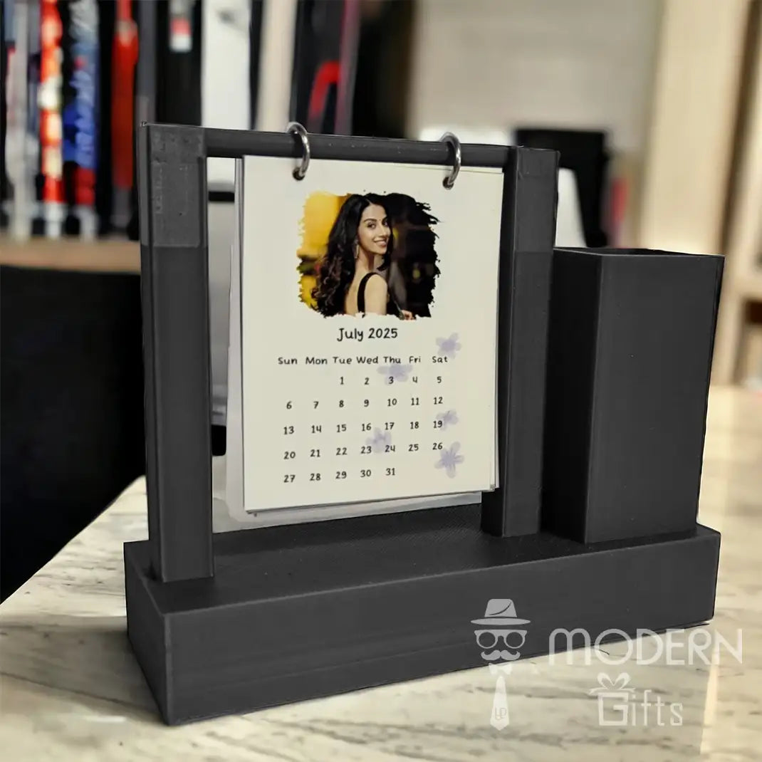 Calendar Pen Stand