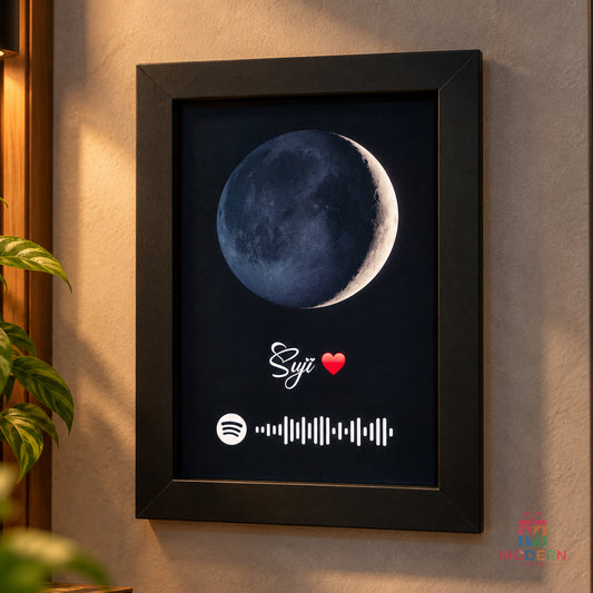 Single Moon Frame