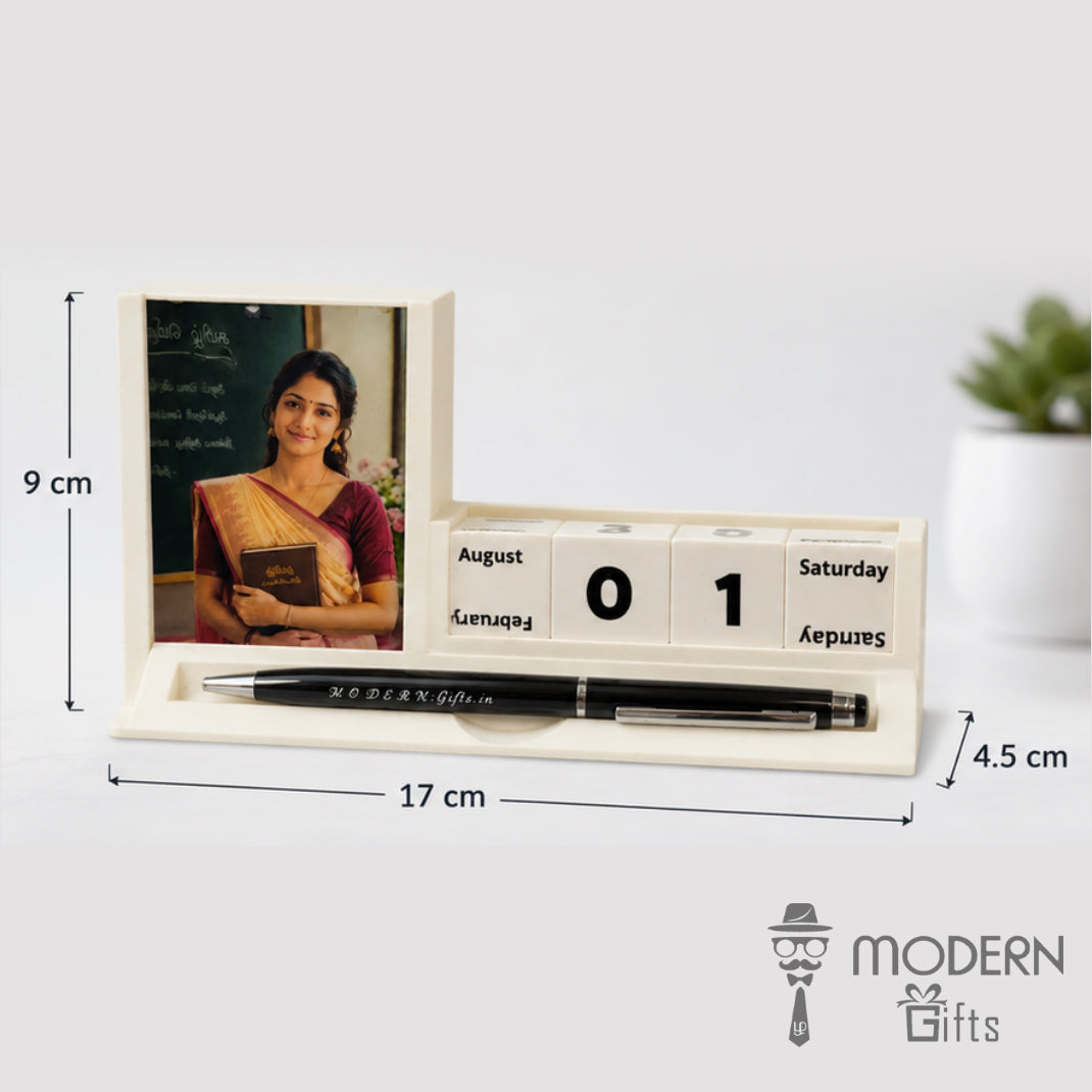 Cube Calendar Pen Stand