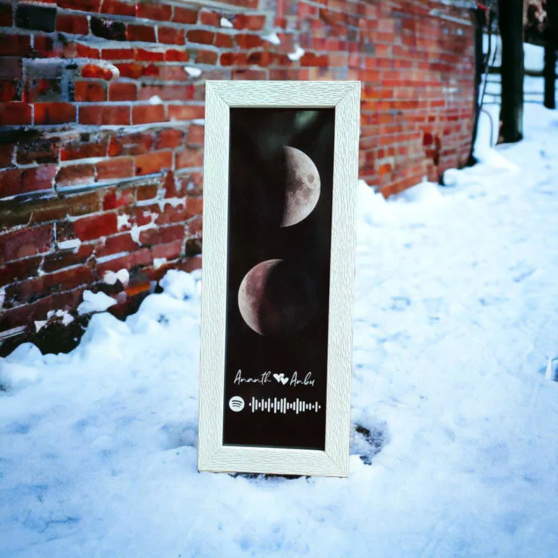 Couple Moon Frame