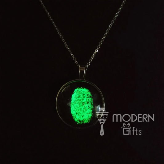 Finger glow pendant