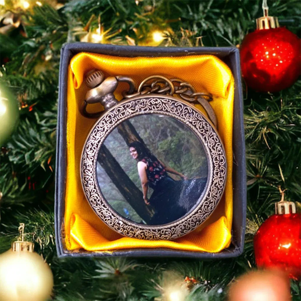 Customized Clock Keychain Photo