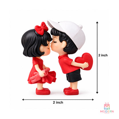 Kissing Couple Miniature Toy