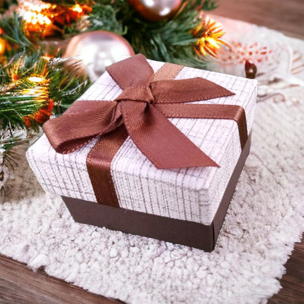 Micro Surprise Box (20 photos)