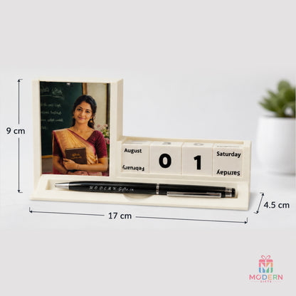 Cube Calendar Pen Stand