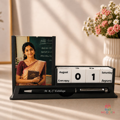 Cube Calendar Pen Stand