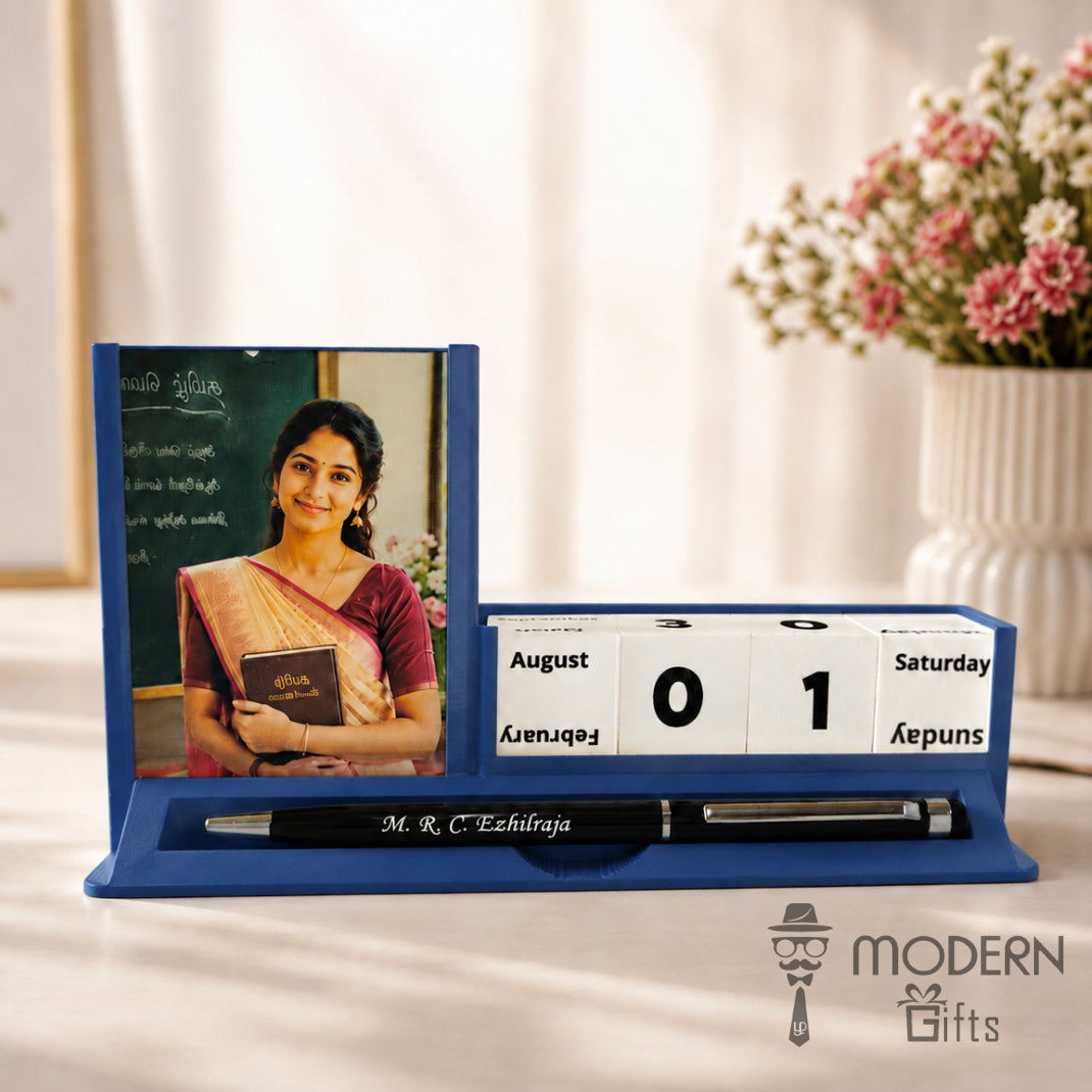Cube Calendar Pen Stand