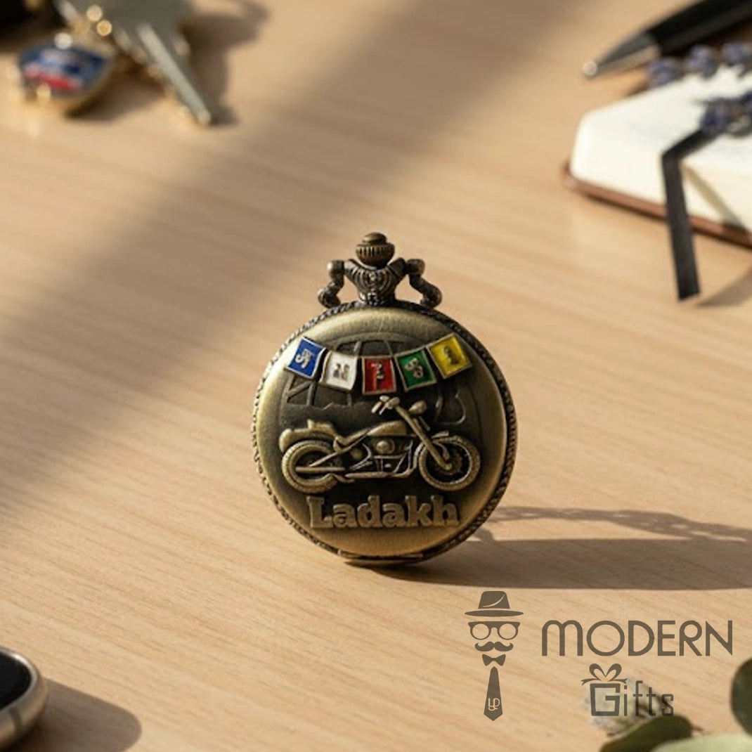 Vintage Clock Keychain